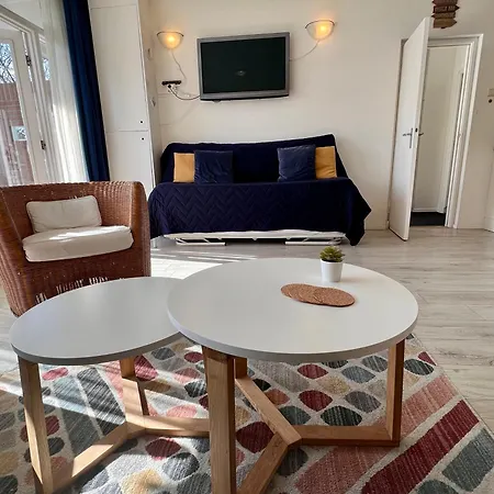 Reumann Apartments: De Schelp * 잔드보르트